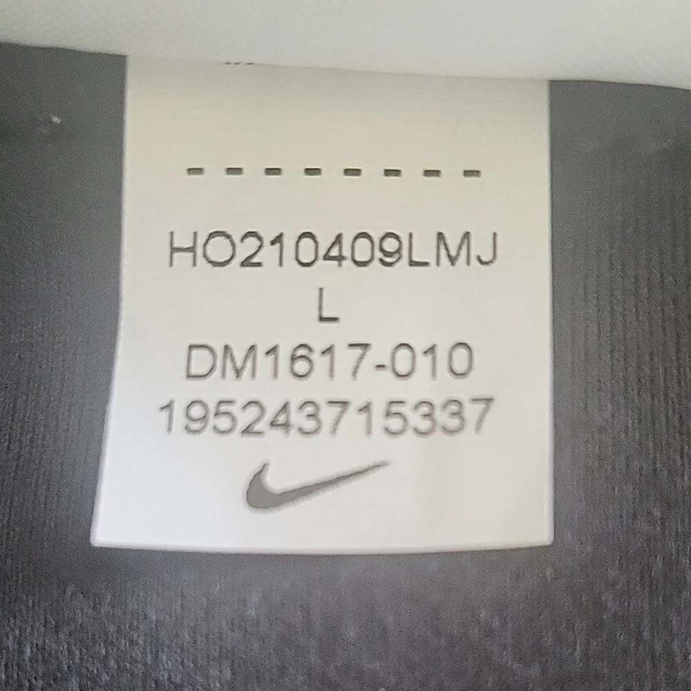 Nike Black Leggings with Gold Logo - Picture 5 of 8